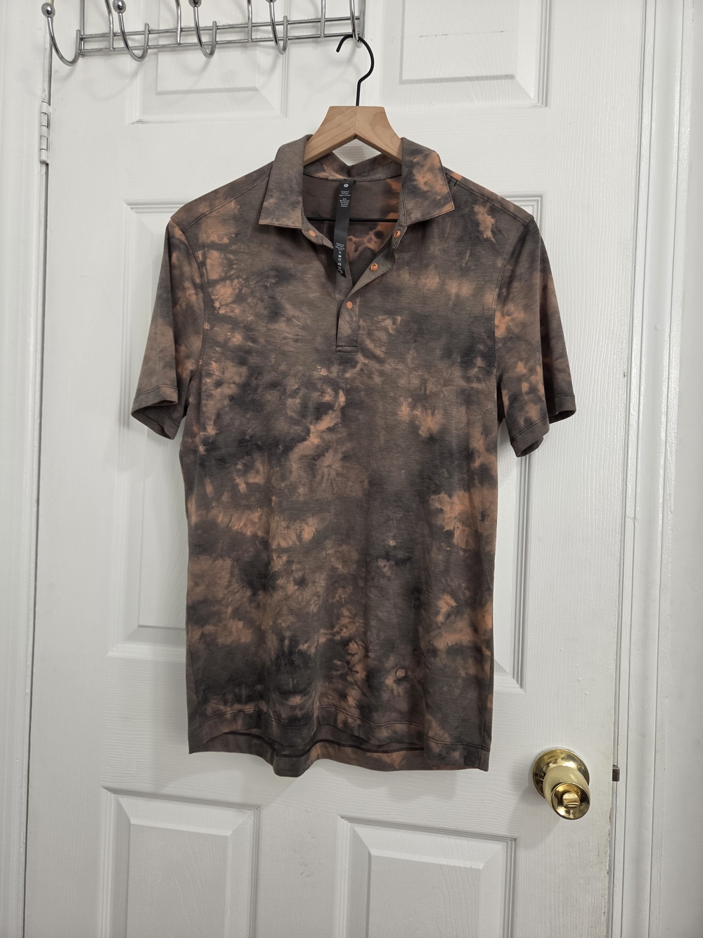 lululemon Evolution athletica Tie-Dye Polo in Brown and Black